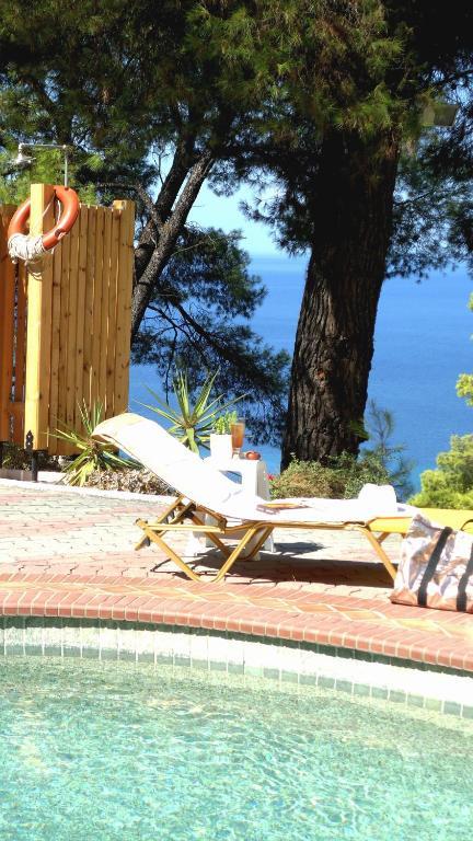 Dryades Hotel سيفيري المظهر الخارجي الصورة