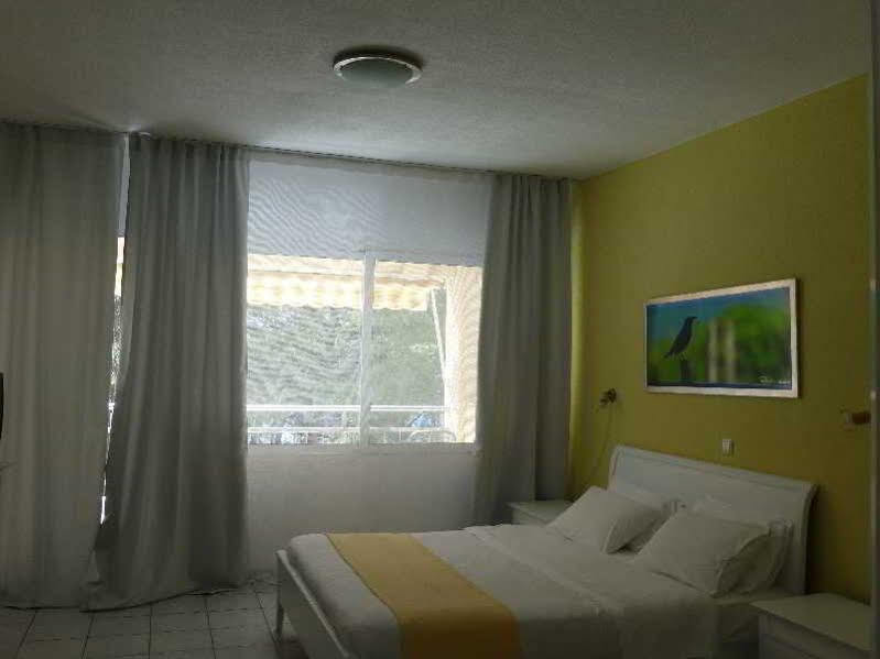 Dryades Hotel سيفيري المظهر الخارجي الصورة